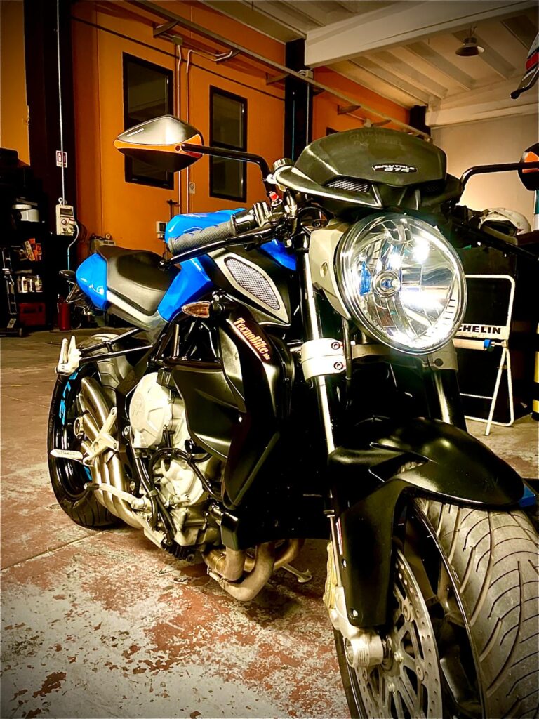 officina_tecnobike_moto_03